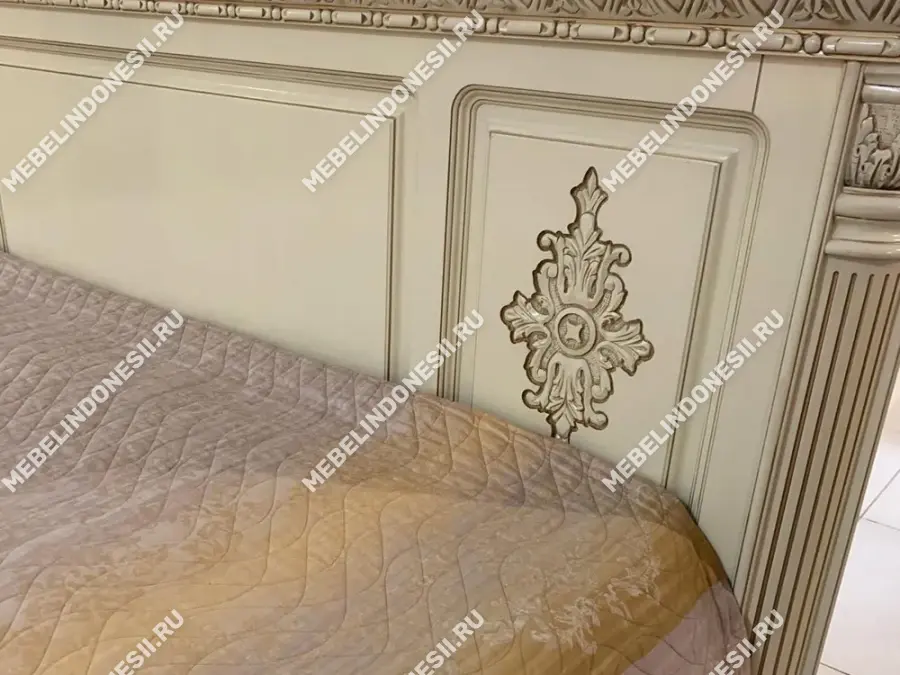 Кровать 180 "Венеция Люкс" Орех 361  купить в интернет магазине Мебель из массива. Звоните +7 495 961-63-63 Кровати из массива дерева